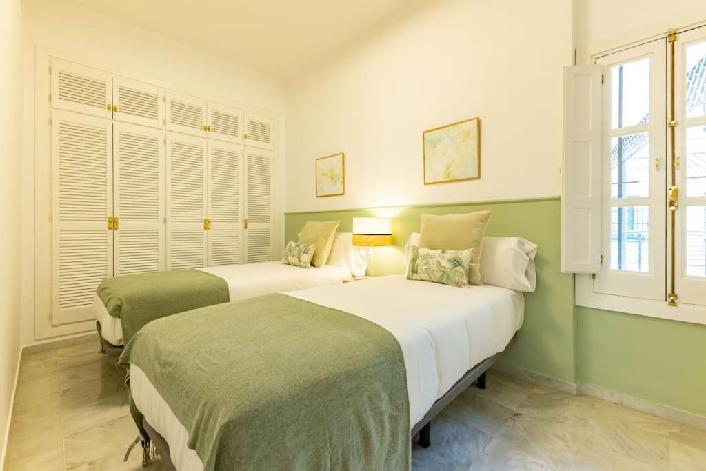 Apartamento Conde Ibarra Deluxe By Valcambre Sevilla Exterior foto