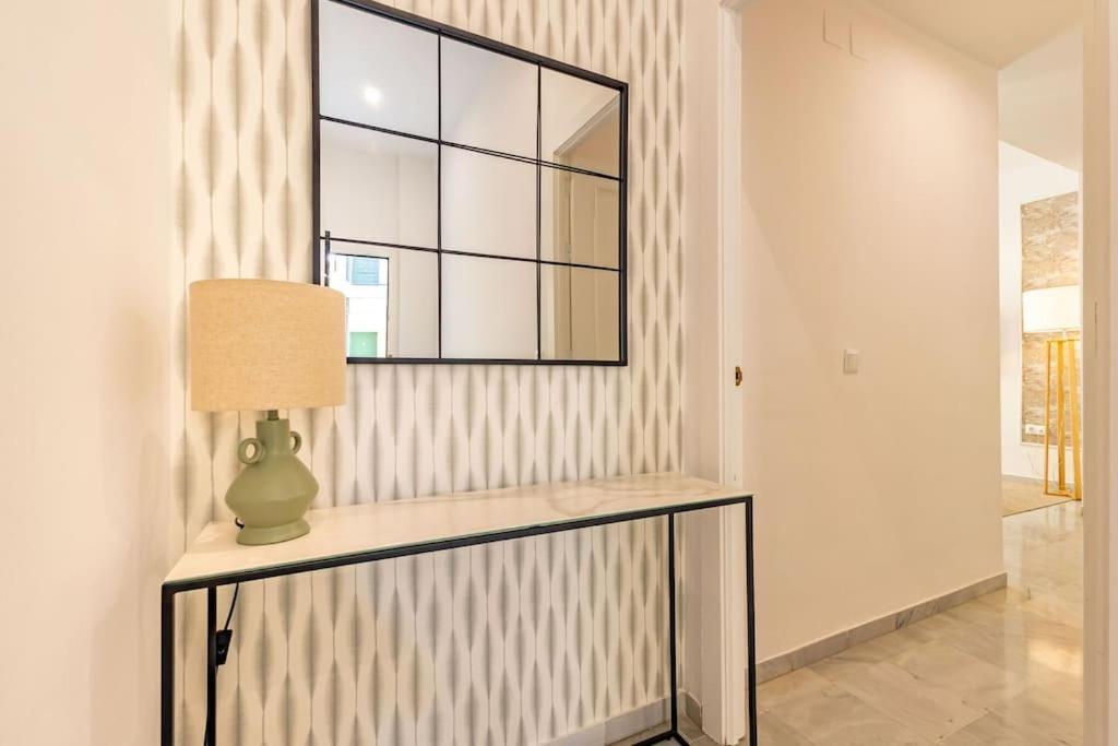 Apartamento Conde Ibarra Deluxe By Valcambre Sevilla Exterior foto